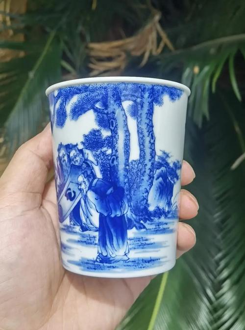 清代瓶生五福瓷器茶杯