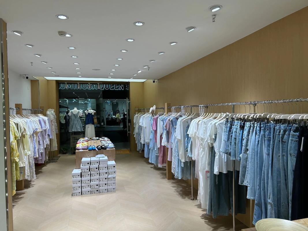 成都哪里买衣服便宜又好看