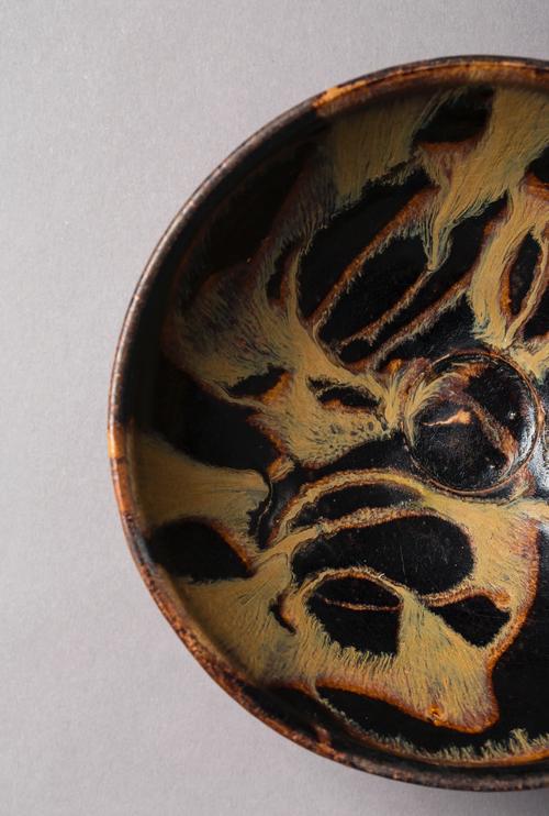 宋元吉州窑黑釉瓷器图