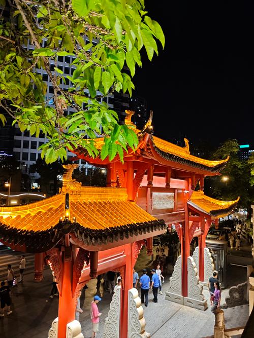 成都晚上有什么好耍的地方