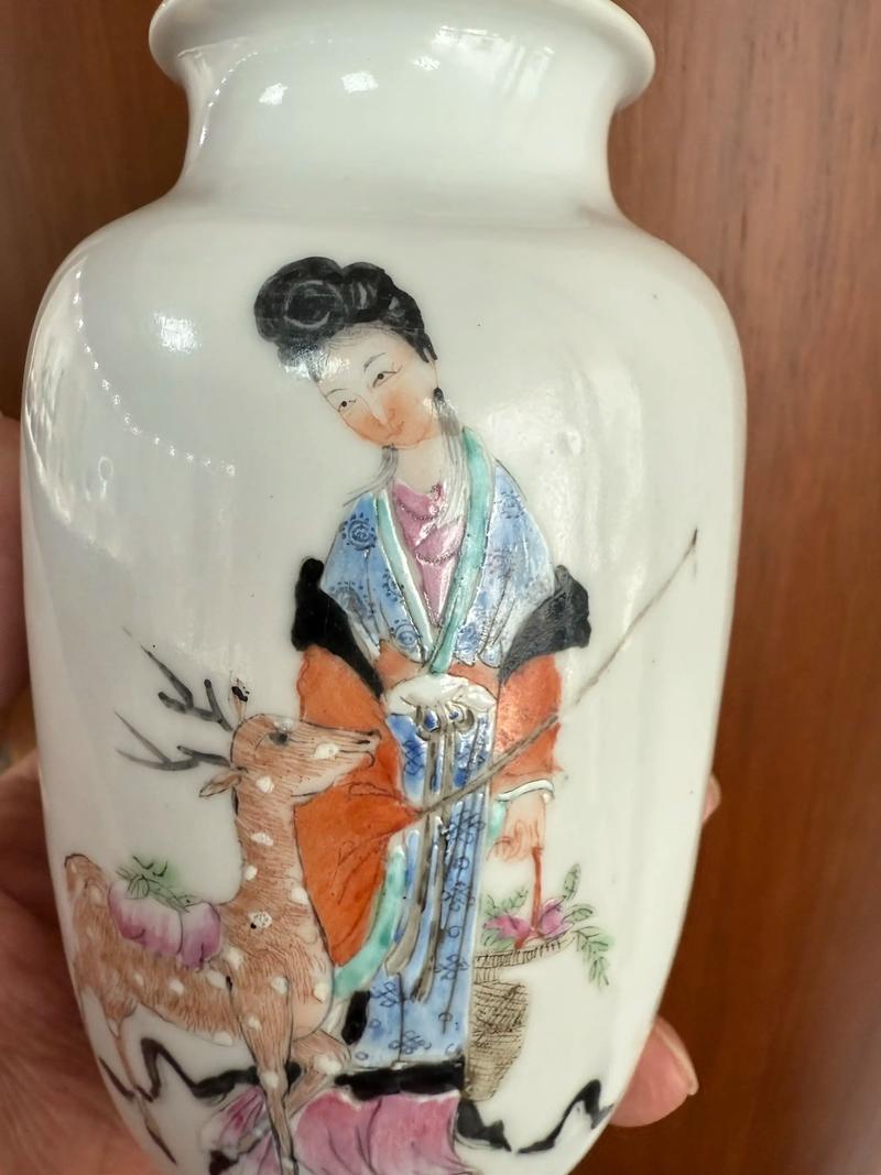 居仁堂瓷器真品多少钱
