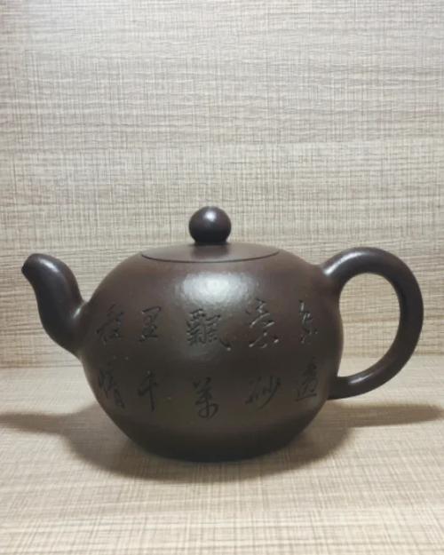 吴菊芳的紫砂壶多少钱