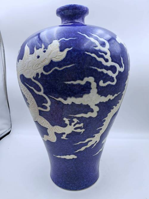 明代霁蓝釉瓷器的特征