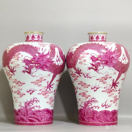 乾隆红釉瓷器胭脂水釉