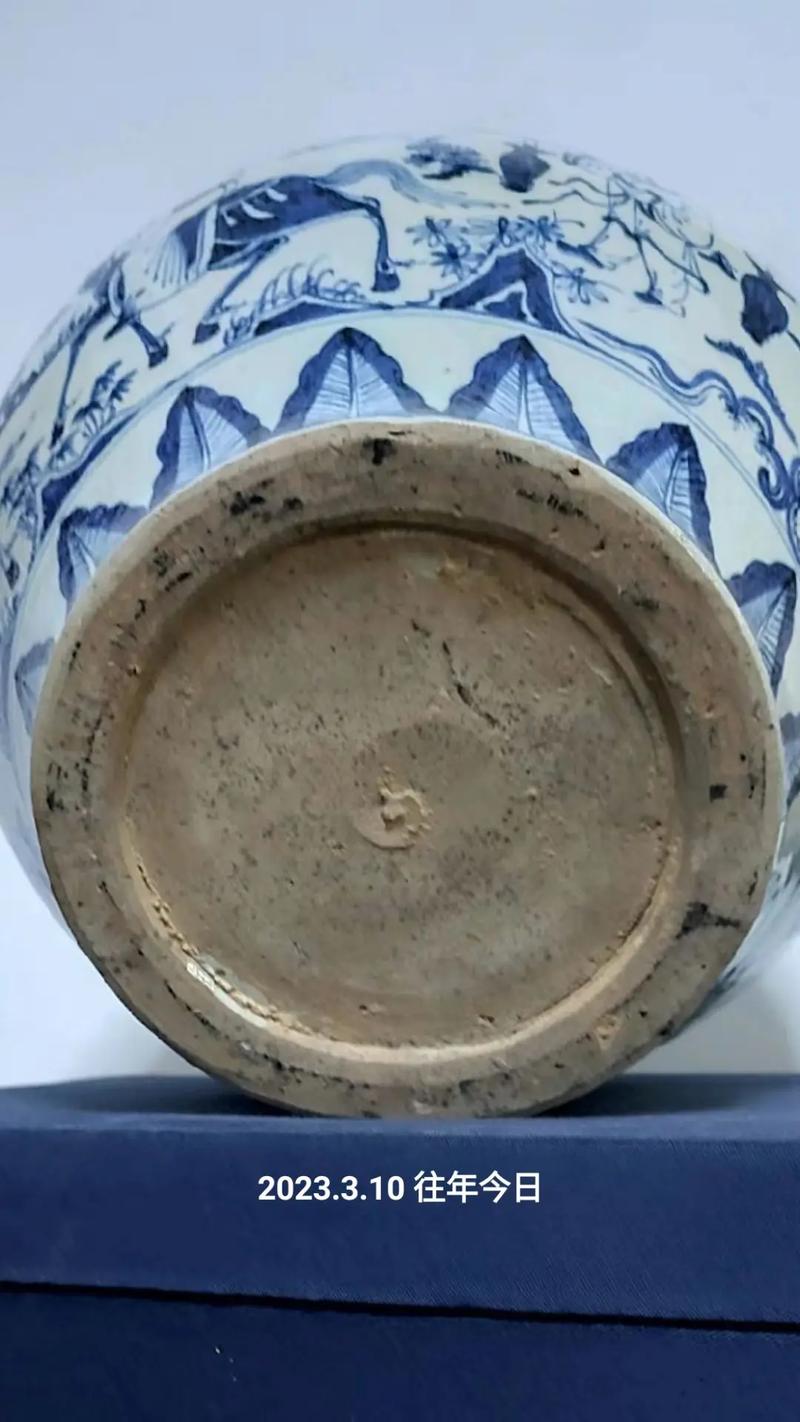 明代青花瓷器底足特点