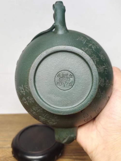 吴建荣的紫砂壶拍卖价