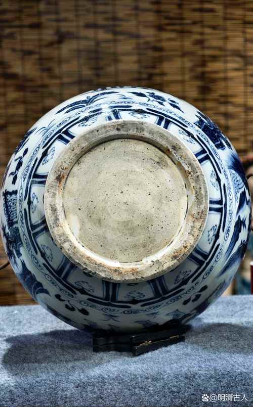 老瓷器的青花斑点图片