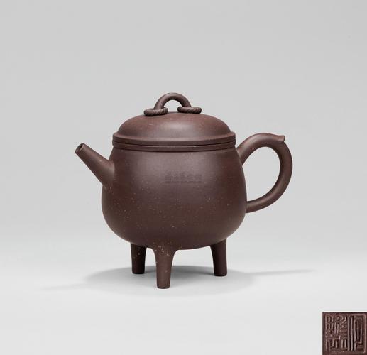 何挺初紫砂壶底款图片