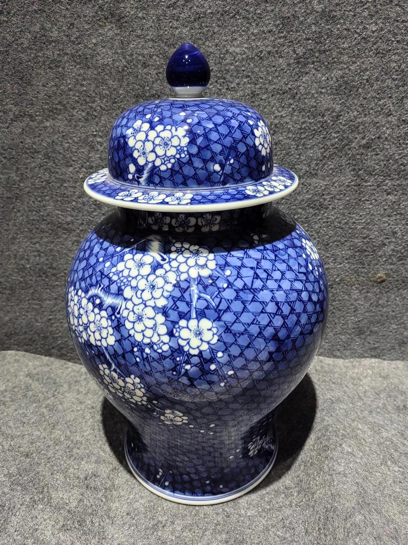 景德镇瓷器值多少价格