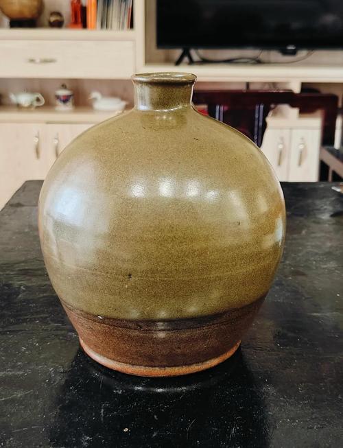 元代茶叶末釉瓷器图片