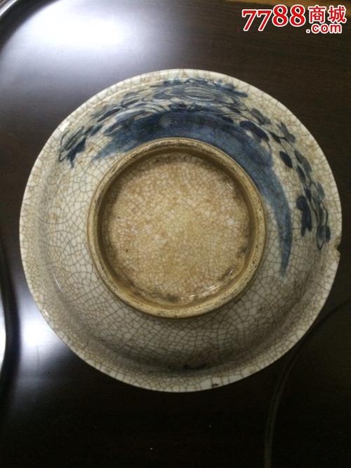 康熙哥釉青花瓷器图片