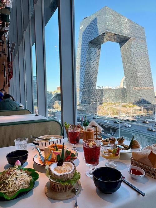 北京国贸88层旋转餐厅