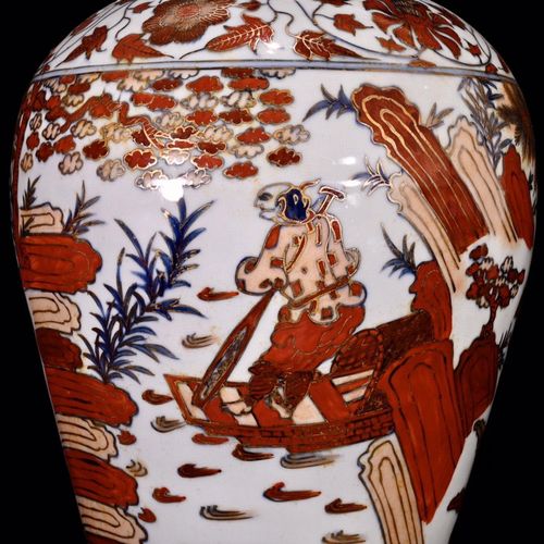 元代红釉描金人物瓷器