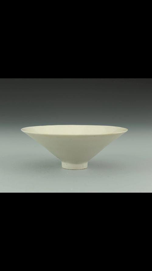 景德镇宋代精美瓷器碗