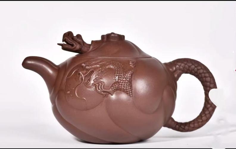 鱼化龙紫砂壶最早年代