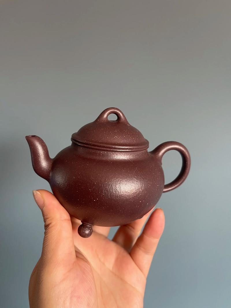 紫砂壶里有茶山好不好