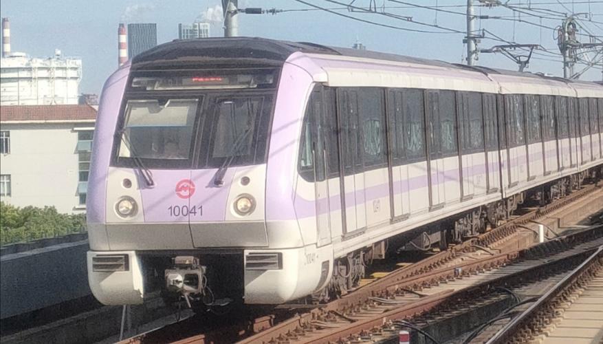 上海地铁10号线末班车