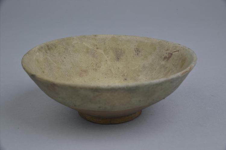 唐代邛窑黄釉瓷器图片