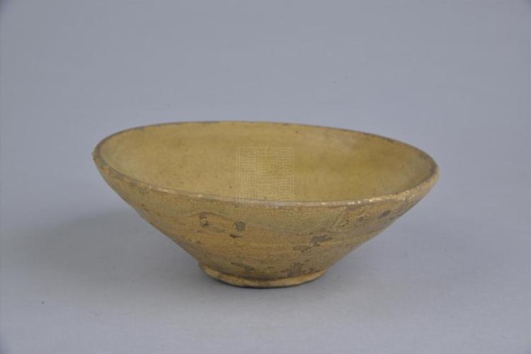 唐代邛窑黄釉瓷器图片