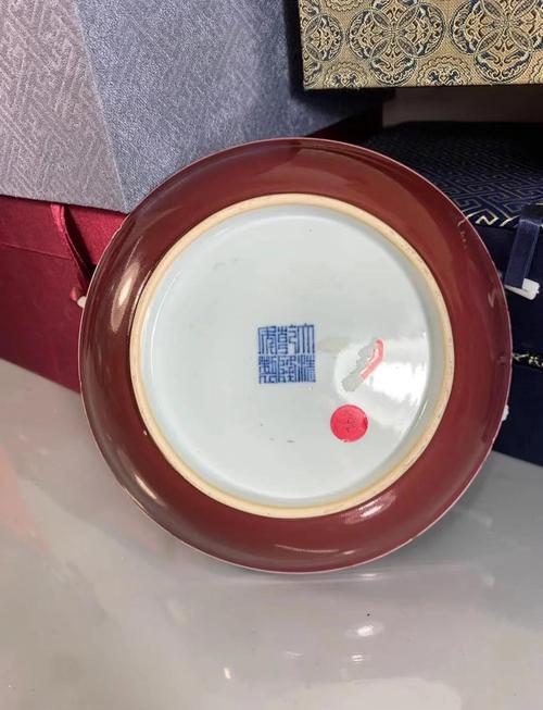 乾隆红釉瓷器官窑估价