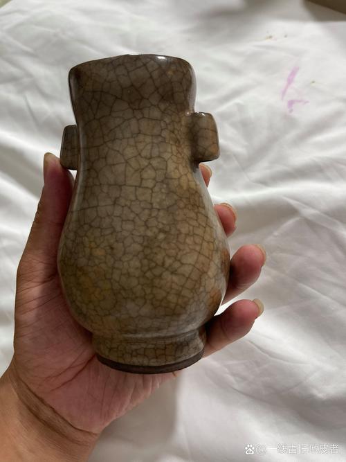 瓷器当中瓶和尊的区别