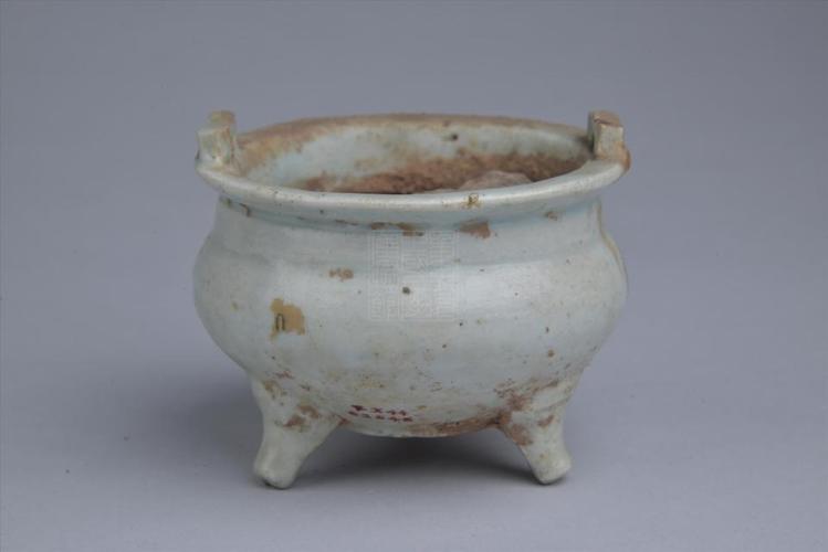 明代青白釉瓷器拍纪录