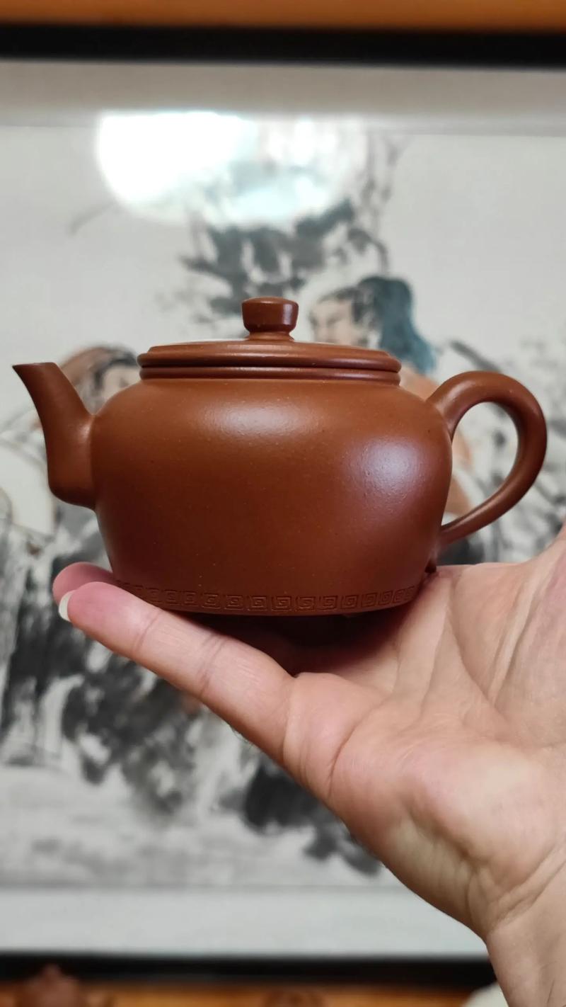 底部有泥料名的紫砂壶