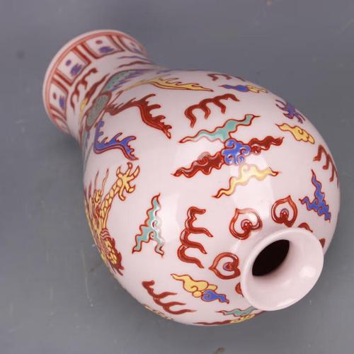 大明成化瓷器梅瓶价格