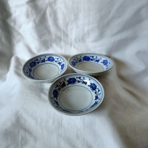 景德镇瓷器老盘子图片