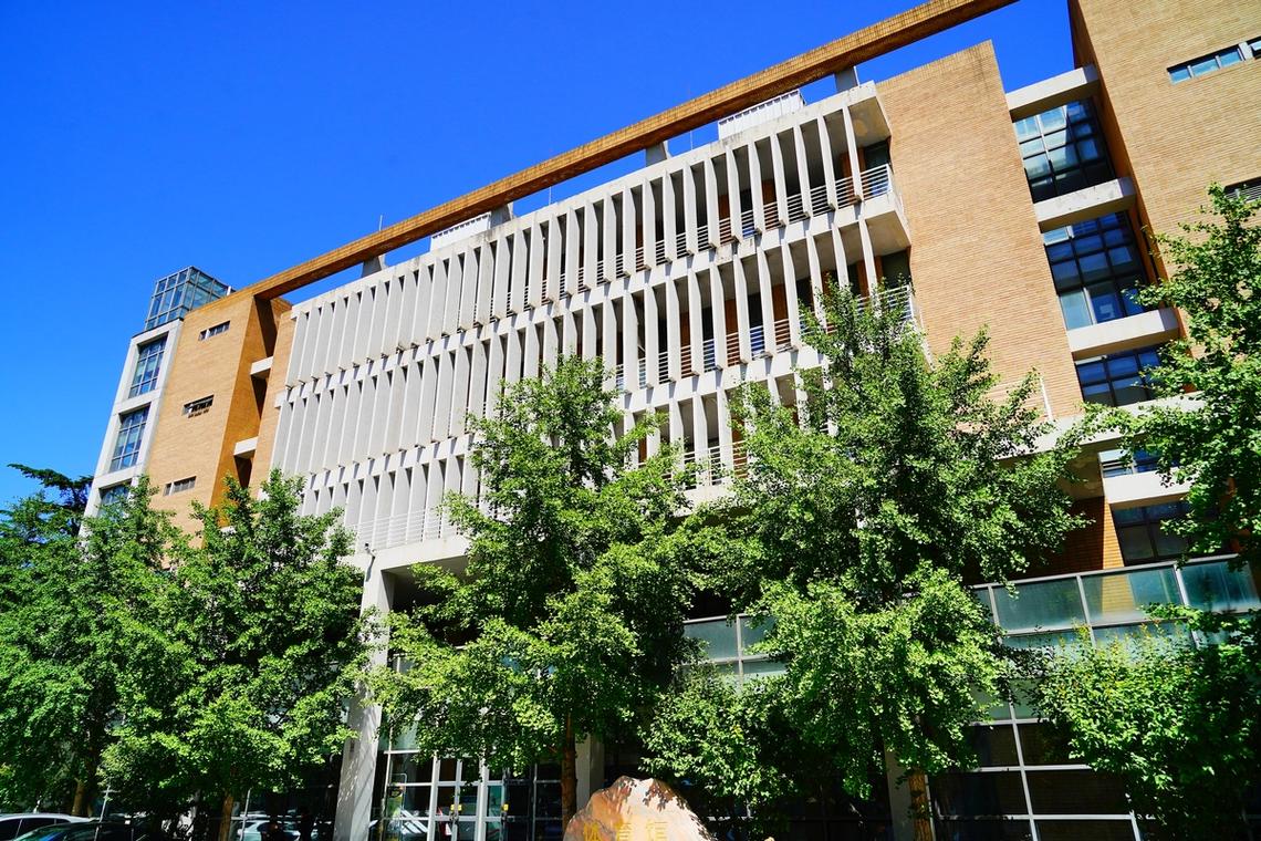 北京科技大学外国语学院