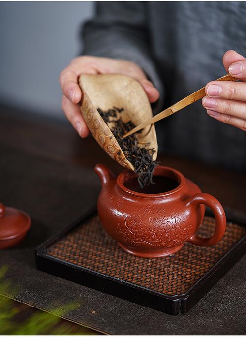 一个紫砂壶泡多种红茶