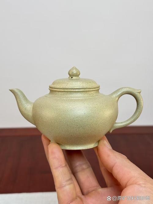 本山绿泥紫砂壶怎么养