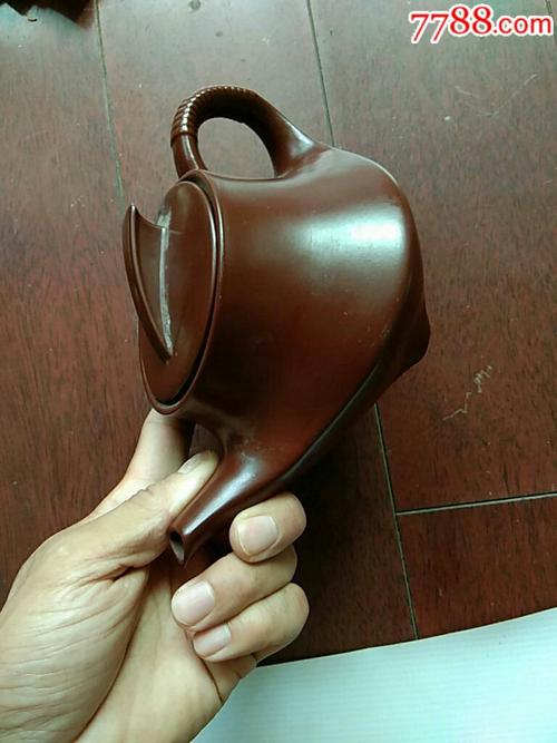 8几年奎山紫砂壶价格