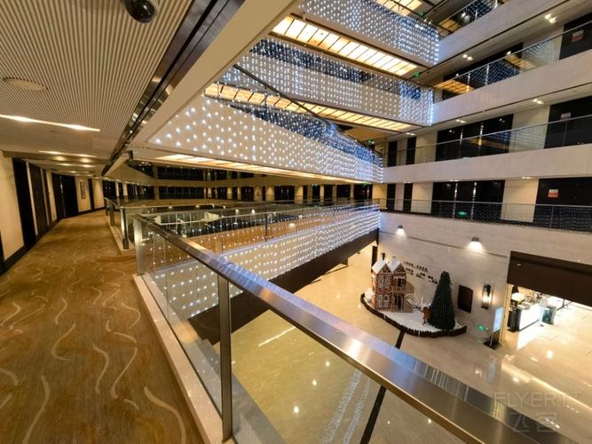 上海夏阳湖皇冠假日酒店