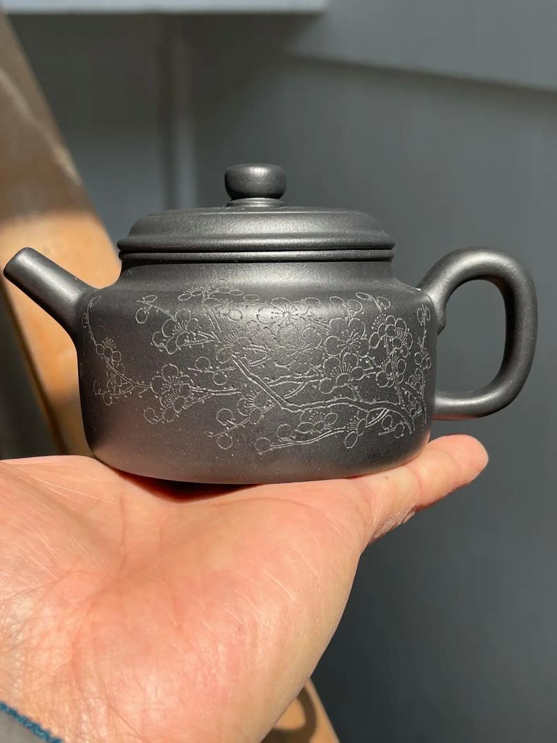 注水口在底部的紫砂壶