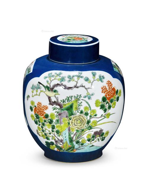 清朝早期五彩瓷器图片