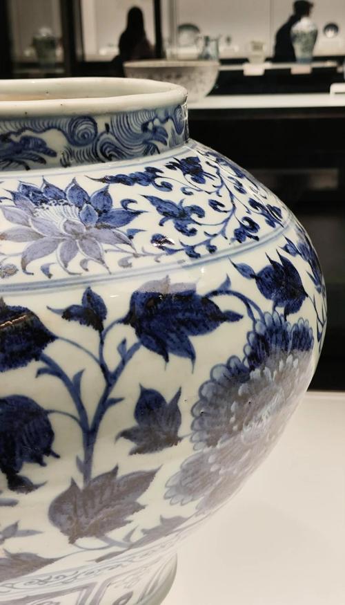 出土元青花瓷器的特点