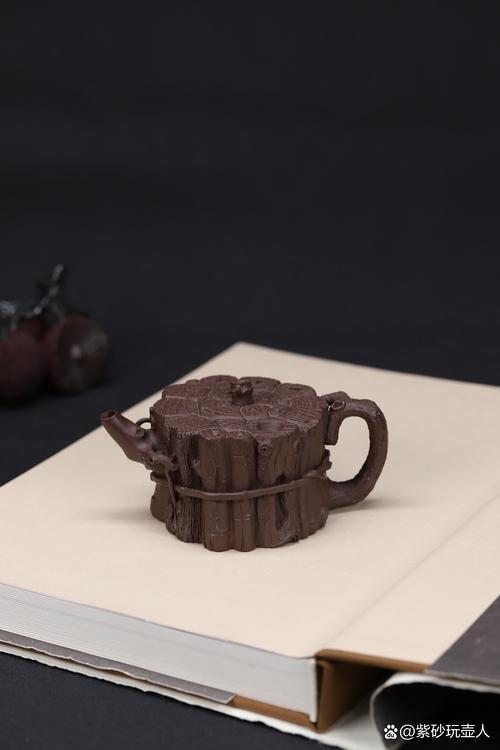 紫砂壶为什么有股香味