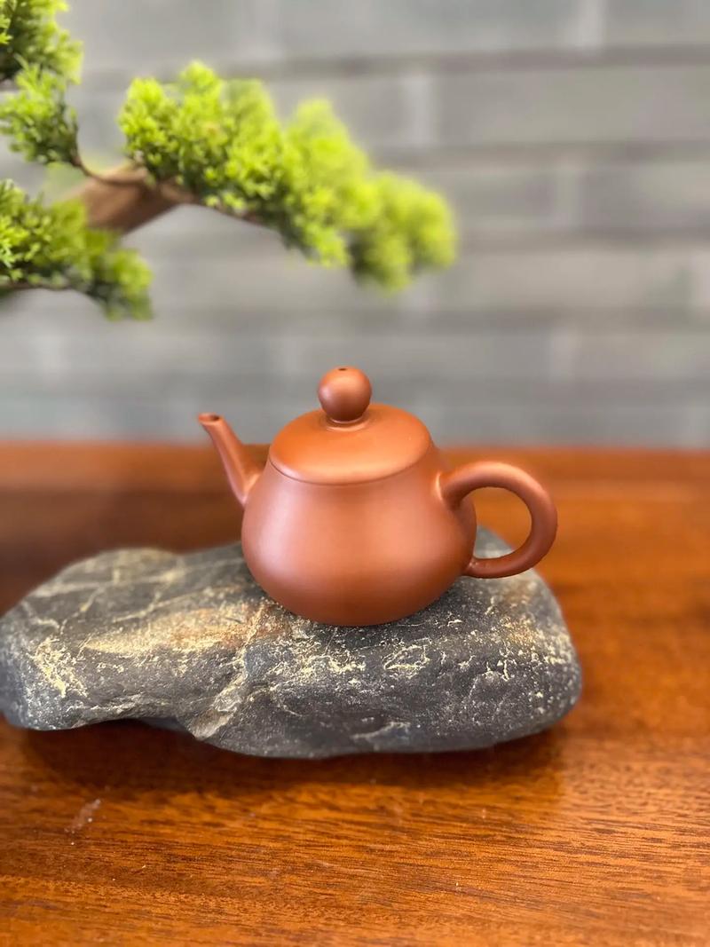 宜兴壶缘斋手拉紫砂壶