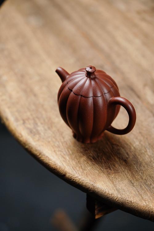 裴美华手工紫砂壶售价