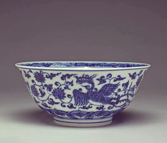 大明成化年制青花瓷器