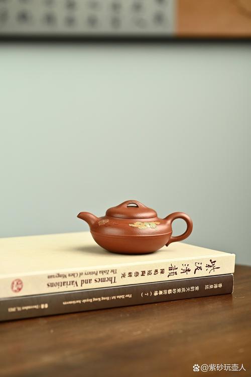 紫砂壶名家高彩荣简介