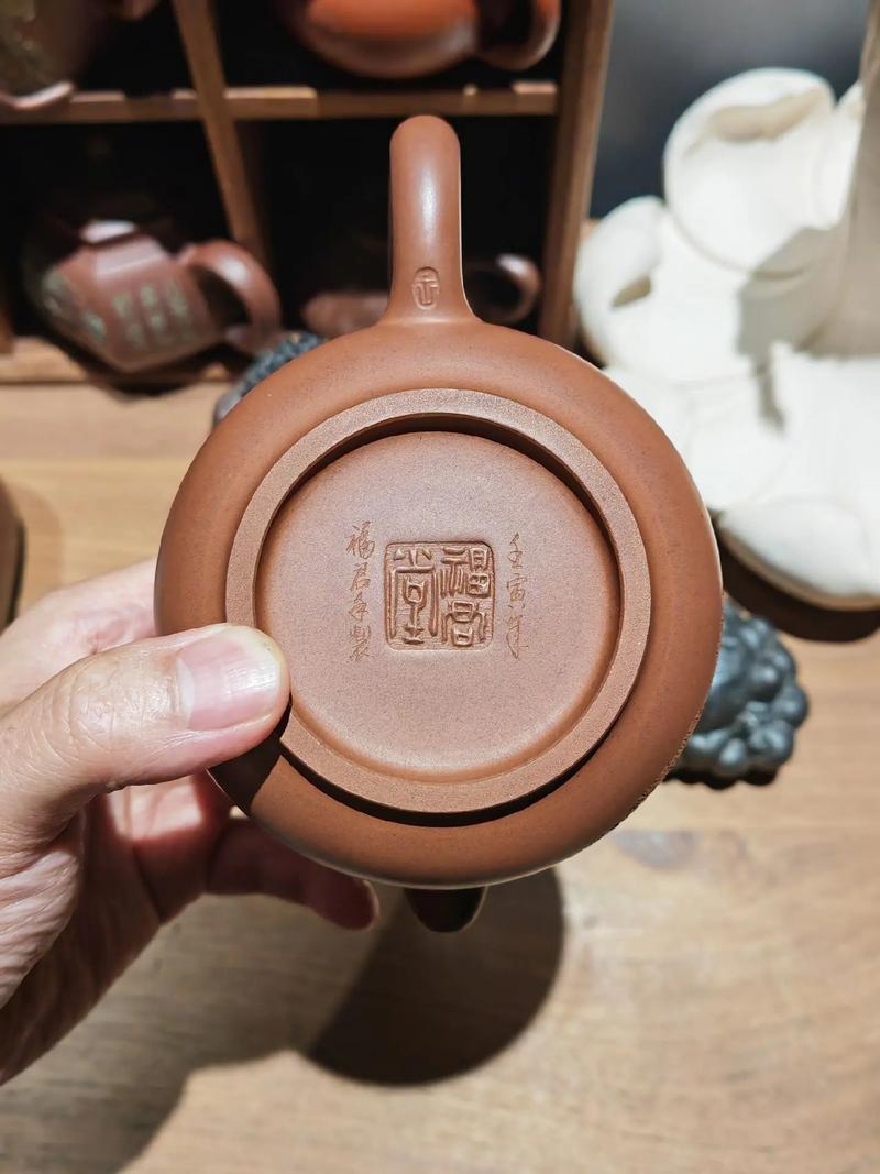 玉泉刻紫砂壶作者是谁