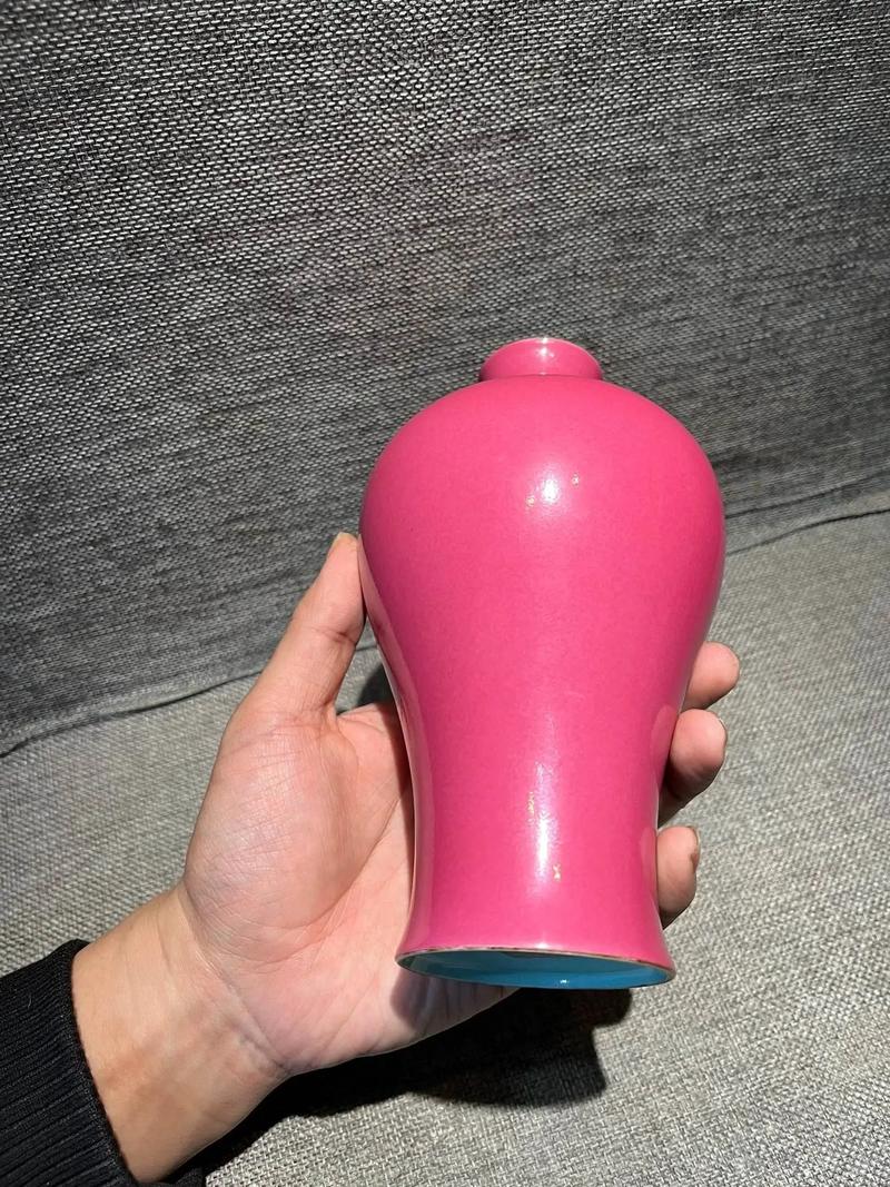 现代胭脂红瓷器的价格