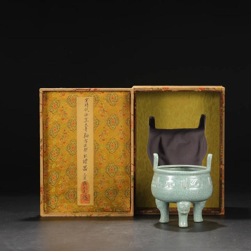 宋代皇后阁款瓷器图片