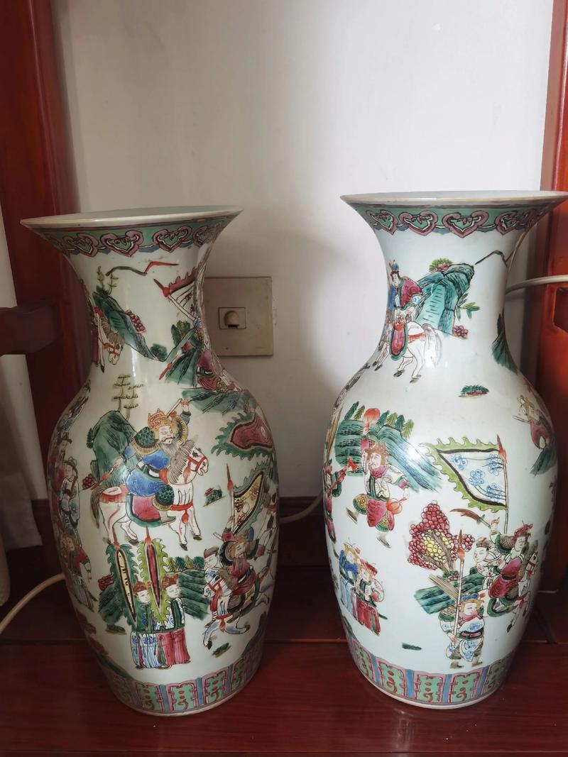 官窑同治粉彩瓷器图片