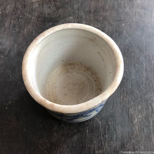 清中晚期瓷器香炉图片