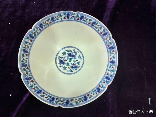 馆藏大明成化年制瓷器