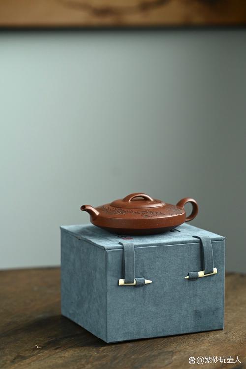 紫砂壶朱泥是什么颜色