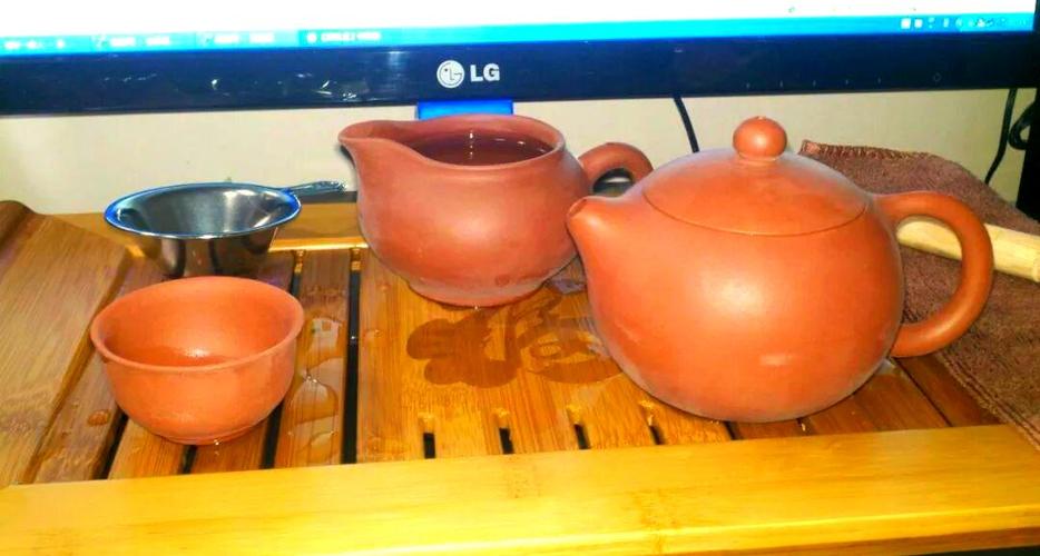 开壶后紫砂壶表面发白